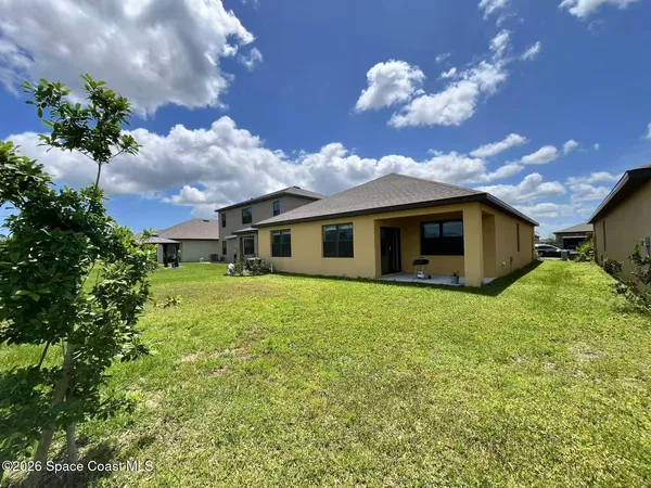 $2,000 | 2183 Farmhouse Road Southeast, Palm Bay, FL 32909