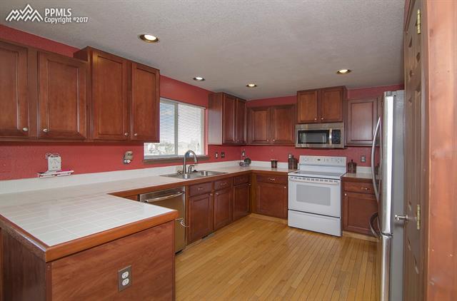 8557 Tibbs Road Peyton, CO 80831 - Photo 9 of 32 Gallery Image 9