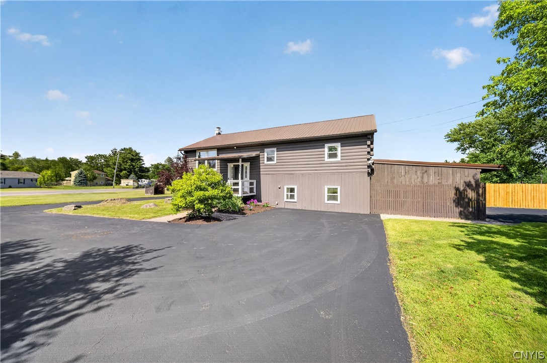 6558 North Manlius Road Manlius, NY 13082 - Photo 4 of 50