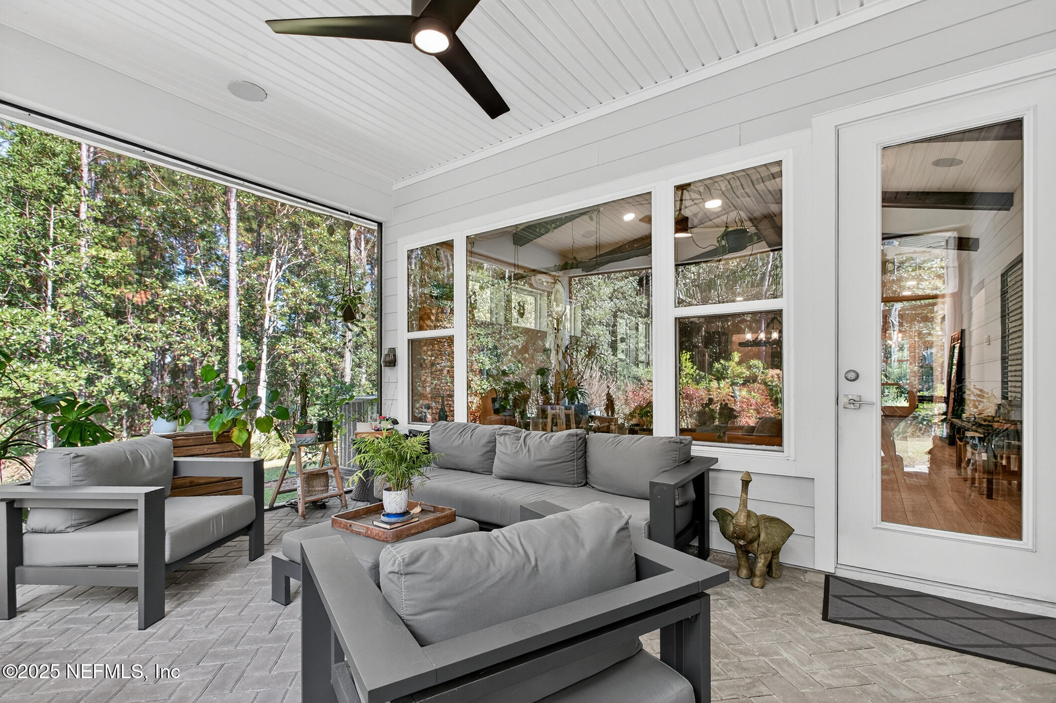 11080 Engineering Way Jacksonville, FL 32256 - Photo 42 of 74 a living room with furniture and a window