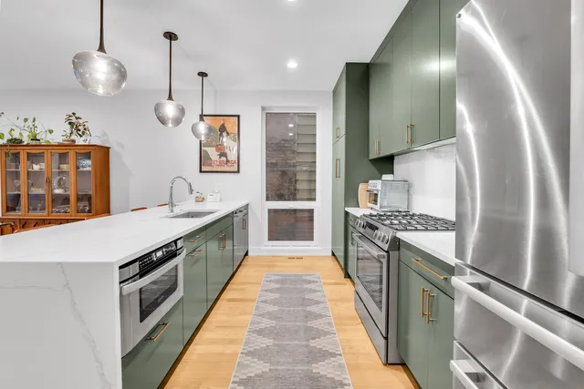 $775,000 | 3708 West Belmont Avenue, Unit 1, Chicago, IL 60618