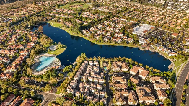 $1,238,000 | 16 Las Piedras, Rancho Santa Margarita, CA 92688