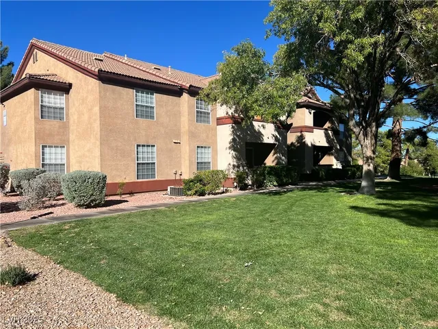 $1,500 | 231 West Horizon Ridge Parkway, Unit 1913, Henderson, NV 89012