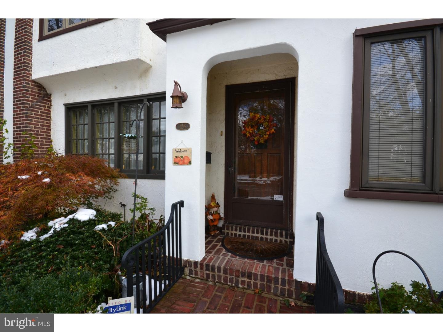 128 Walsh Road Lansdowne, PA 19050 - Photo 3 of 25