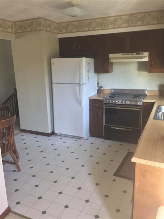 33 Stonegate Road Indiana, PA 15701 - Photo 7 of 23 Kitchen