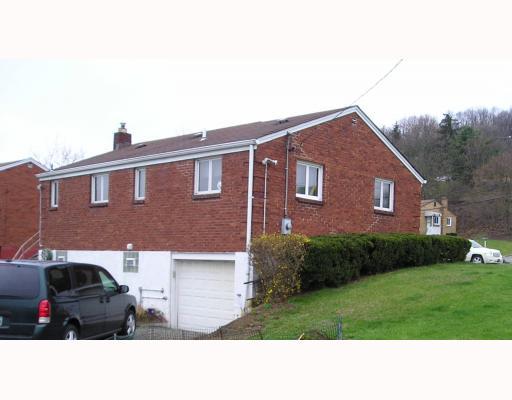 528 Scene Ridge Road Liberty, PA 15133 - Photo 14 of 15 Exterior Back.