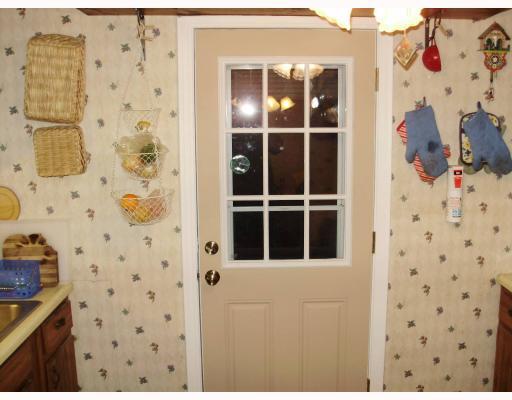 528 Scene Ridge Road Liberty, PA 15133 - Photo 9 of 15 Kitchen.