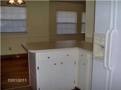 1433 Ely Road Hixson, TN 37343 - Photo 4 of 20 counter area