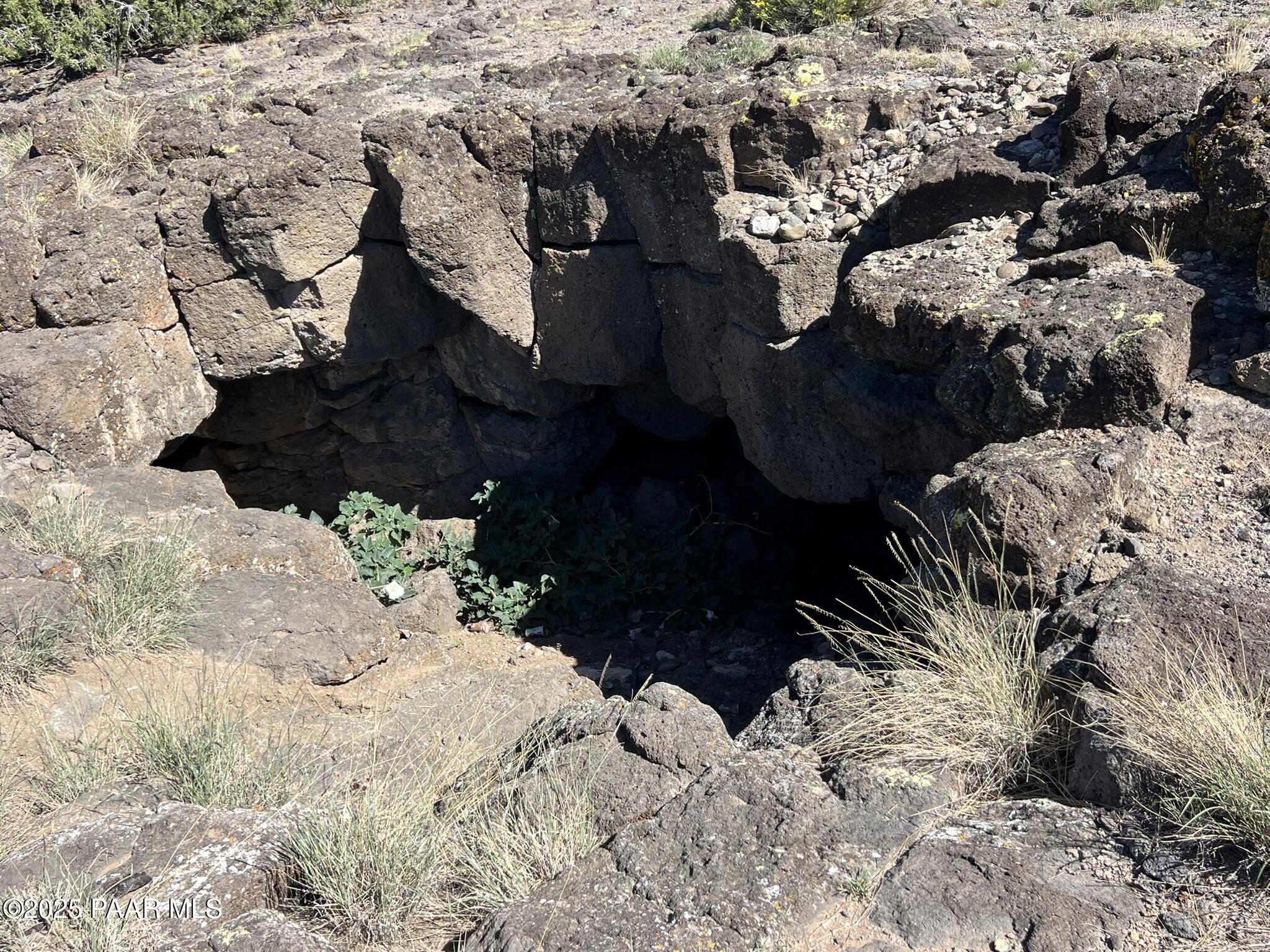 18 B West Warren Run Road Ash Fork, AZ 86320 - Photo 5 of 13 a view of outdoor space