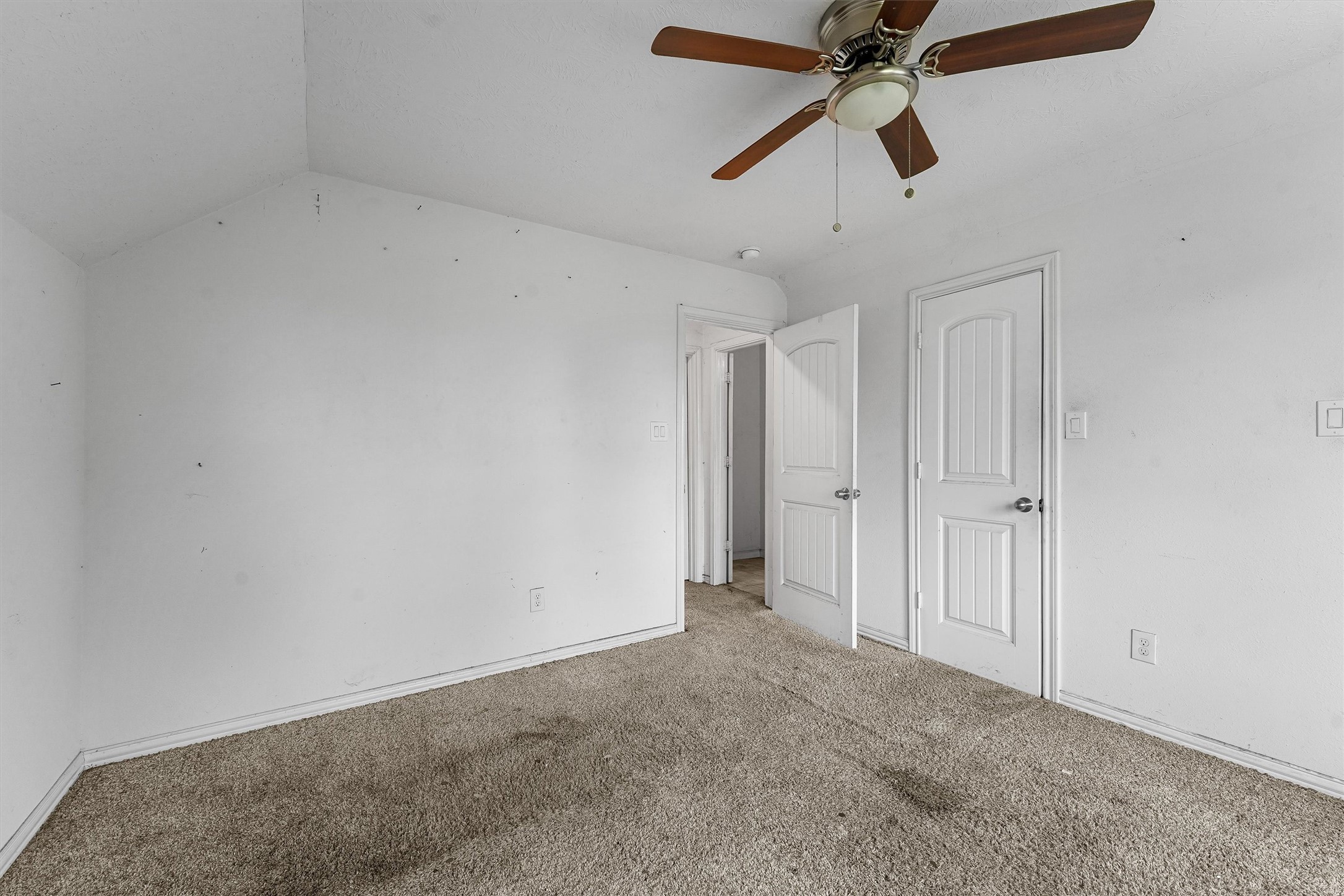 2709 Davis Street Houston, TX 77026 - Photo 17 of 27