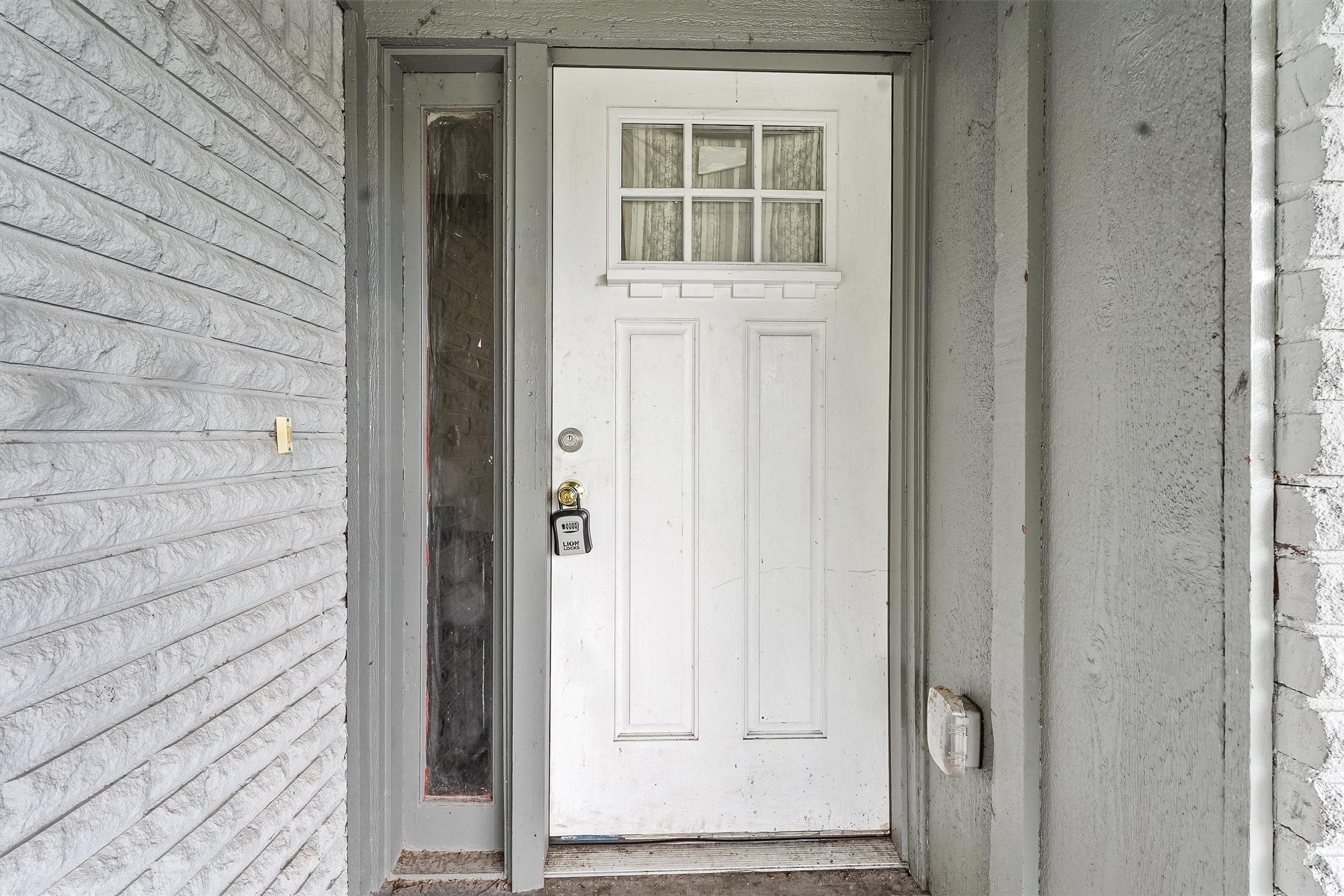 2709 Davis Street Houston, TX 77026 - Photo 3 of 27