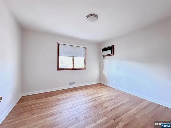 $3,950 | 48 Center Court, Garfield, NJ 07026