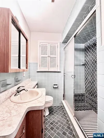 $3,950 | 48 Center Court, Garfield, NJ 07026