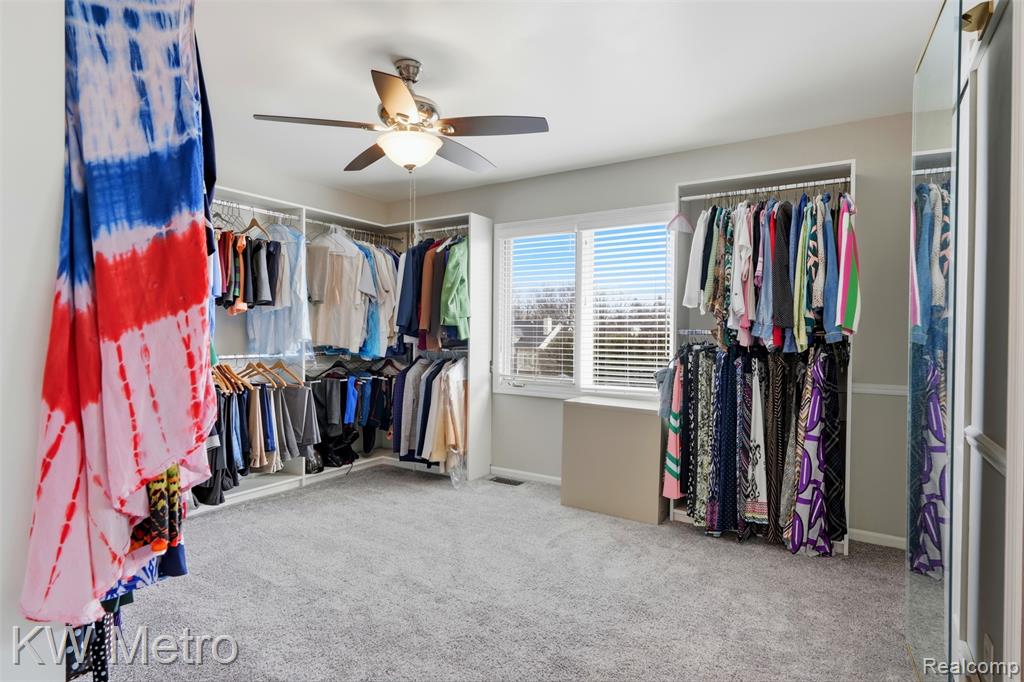 887 Grovecrest Rochester Hills, MI 48307 - Photo 29 of 42