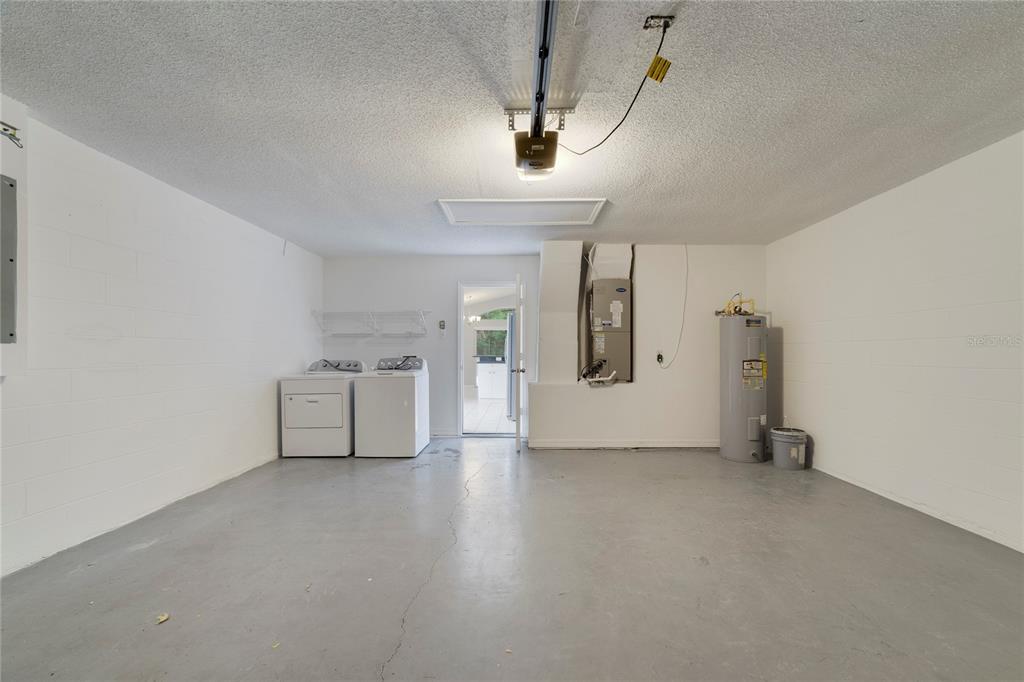 520 Hanging Moss Road Davenport, FL 33837 - Photo 6 of 27 Gallery Image 6