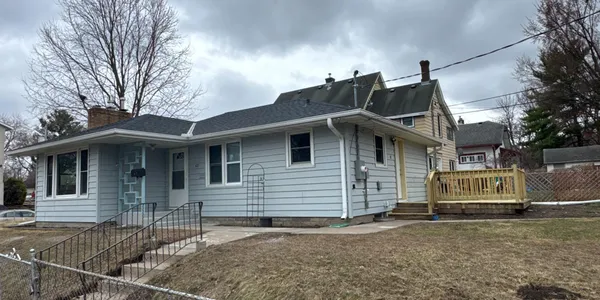 $324,900 | 42 Baker Street West, St. Paul, MN 55107