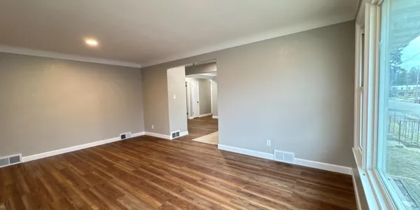 $324,900 | 42 Baker Street West, St. Paul, MN 55107