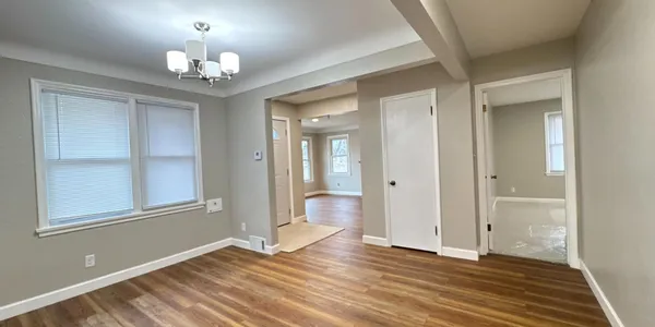 $324,900 | 42 Baker Street West, St. Paul, MN 55107