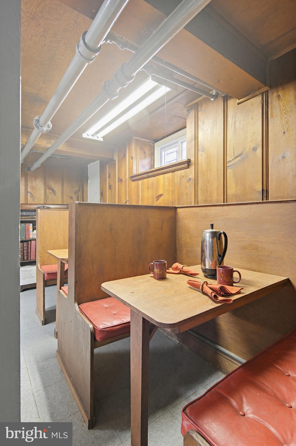 705 Winans Way Baltimore, MD 21229 - Photo 31 of 43