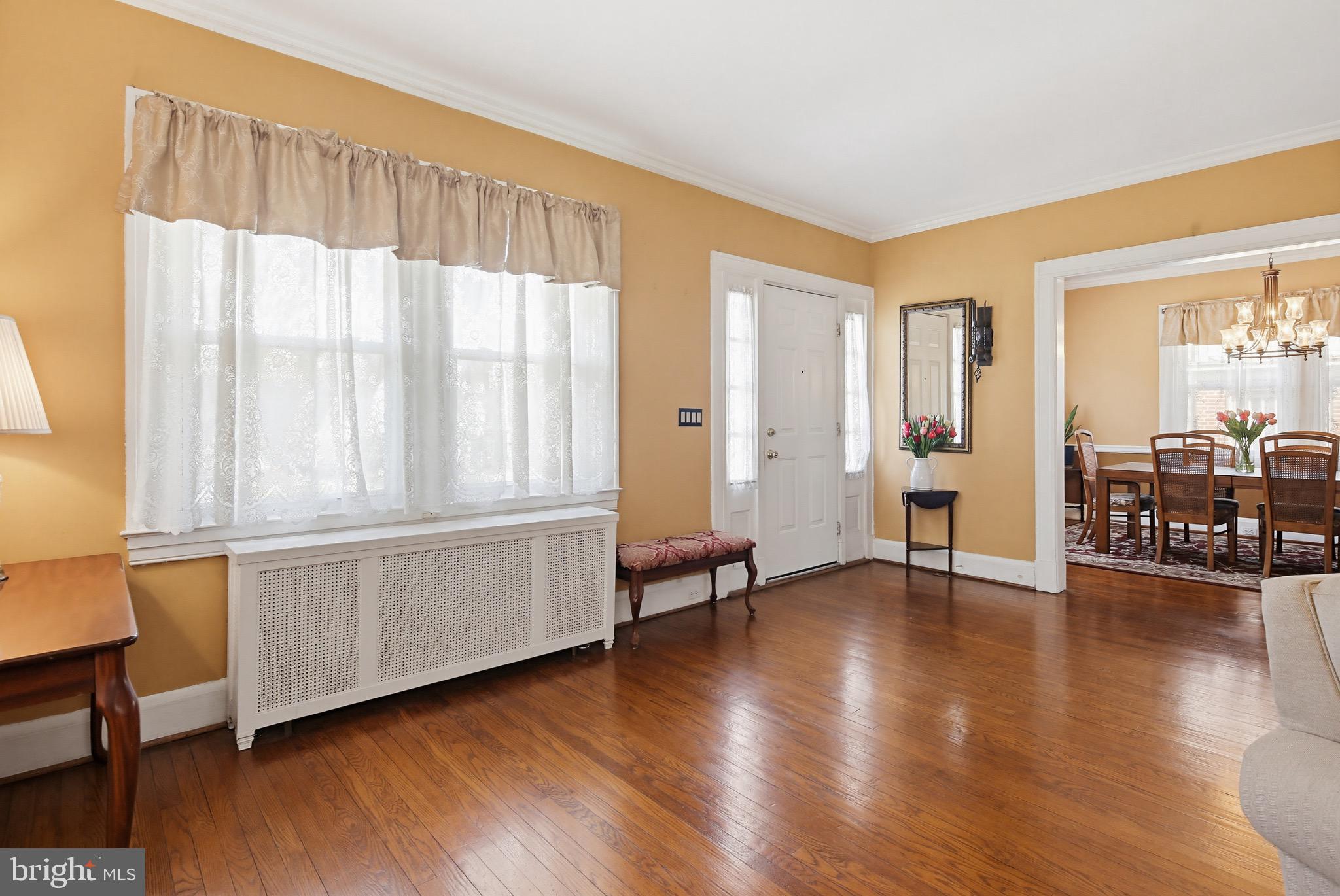 705 Winans Way Baltimore, MD 21229 - Photo 9 of 43