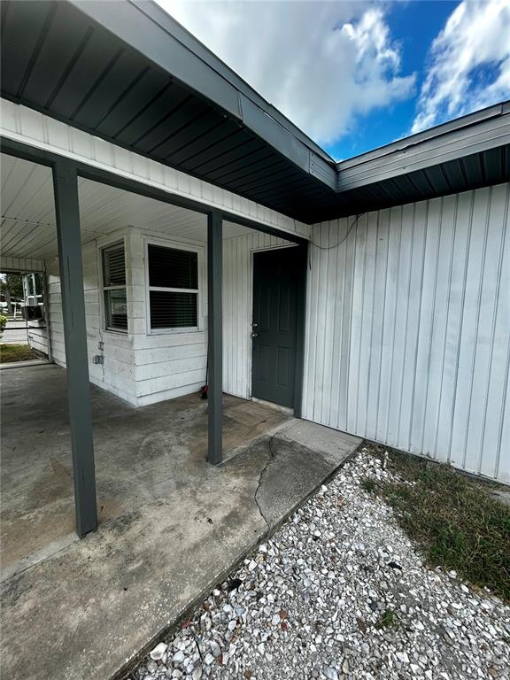 2695 Fruitville Road Sarasota, FL 34237 - Photo 10 of 13 a view of a porch