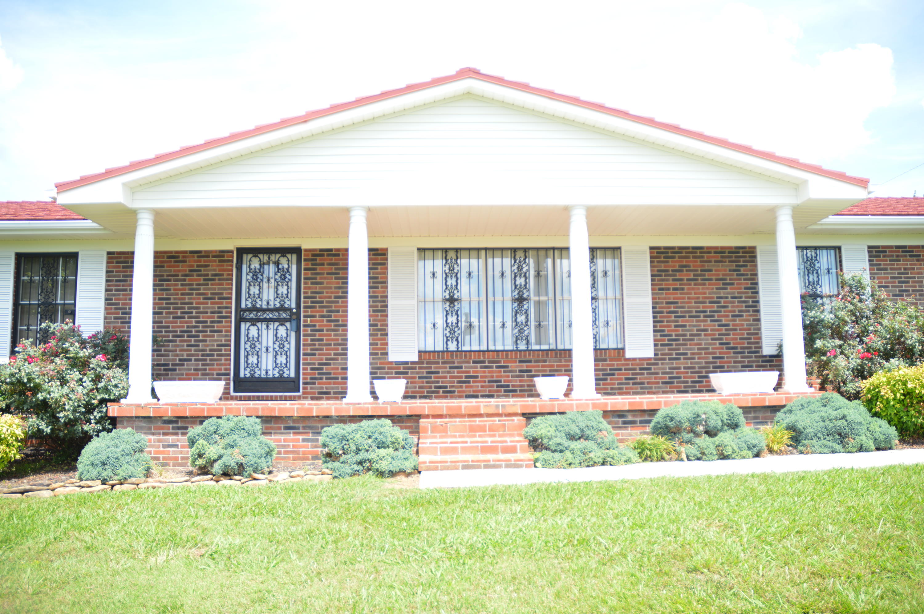 218 Simmons Road Seymour, TN 37865 - Photo 3 of 40 218 Simmons - Pic 000 (46)