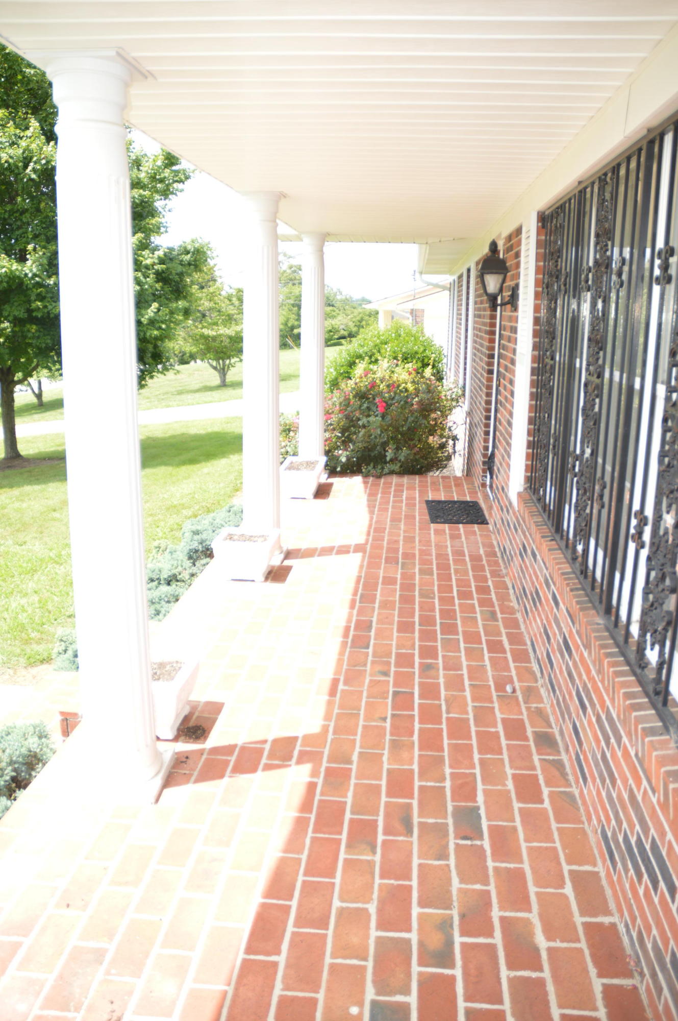 218 Simmons Road Seymour, TN 37865 - Photo 4 of 40 218 Simmons - Pic 000 (47)