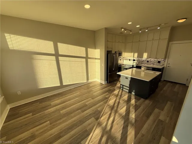 $1,780 | 810 West 4th Street, Unit 421, Winston-Salem, NC 27101