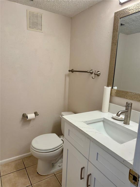 169 Medallion Boulevard, Unit E Madeira Beach, FL 33708 - Photo 14 of 45