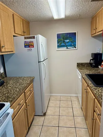 $315,000 | 169 Medallion Boulevard, Unit E, Madeira Beach, FL 33708