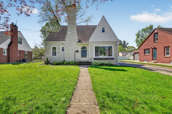 $259,900 | 1422 Reycraft Drive, Kalamazoo, MI 49001
