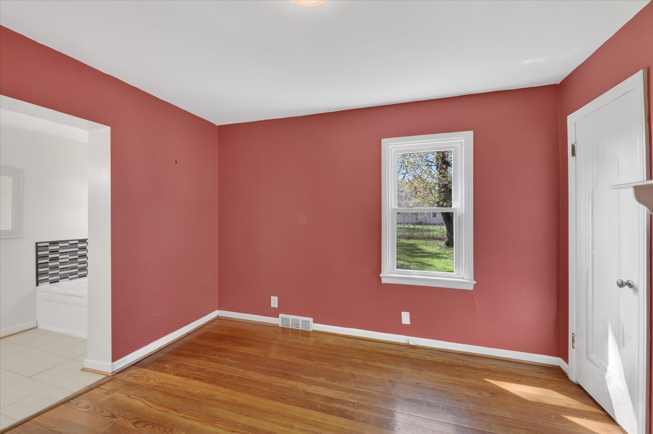 1422 Reycraft Drive Kalamazoo, MI 49001 - Photo 18 of 41 18-1422-Reycraft-Dr-Kalamazoo-Windowstil