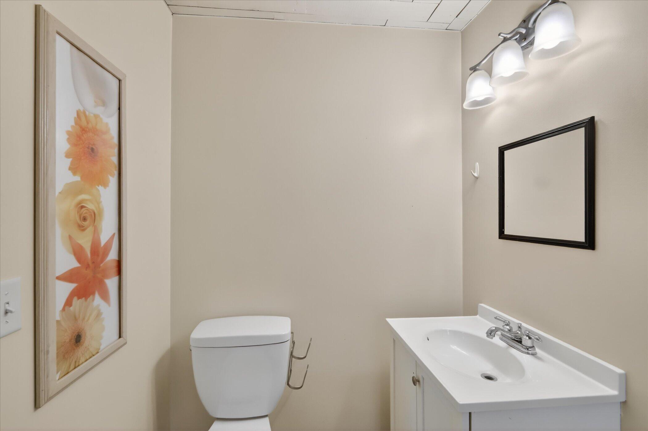 1422 Reycraft Drive Kalamazoo, MI 49001 - Photo 20 of 41 20-1422-Reycraft-Dr-Kalamazoo-Windowstil