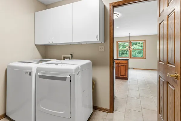$449,900 | 6990 Skyview Trail, Roscoe, IL 61073