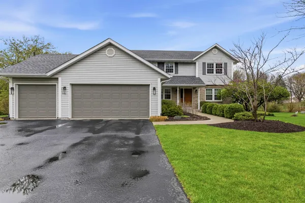$449,900 | 6990 Skyview Trail, Roscoe, IL 61073