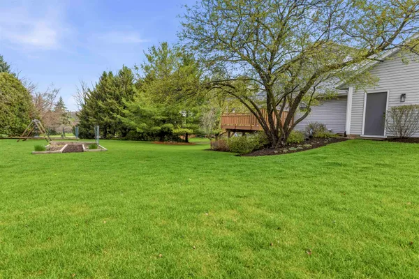 $449,900 | 6990 Skyview Trail, Roscoe, IL 61073