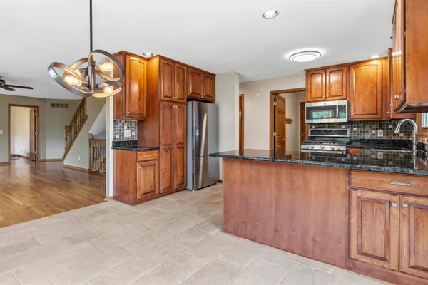$449,900 | 6990 Skyview Trail, Roscoe, IL 61073