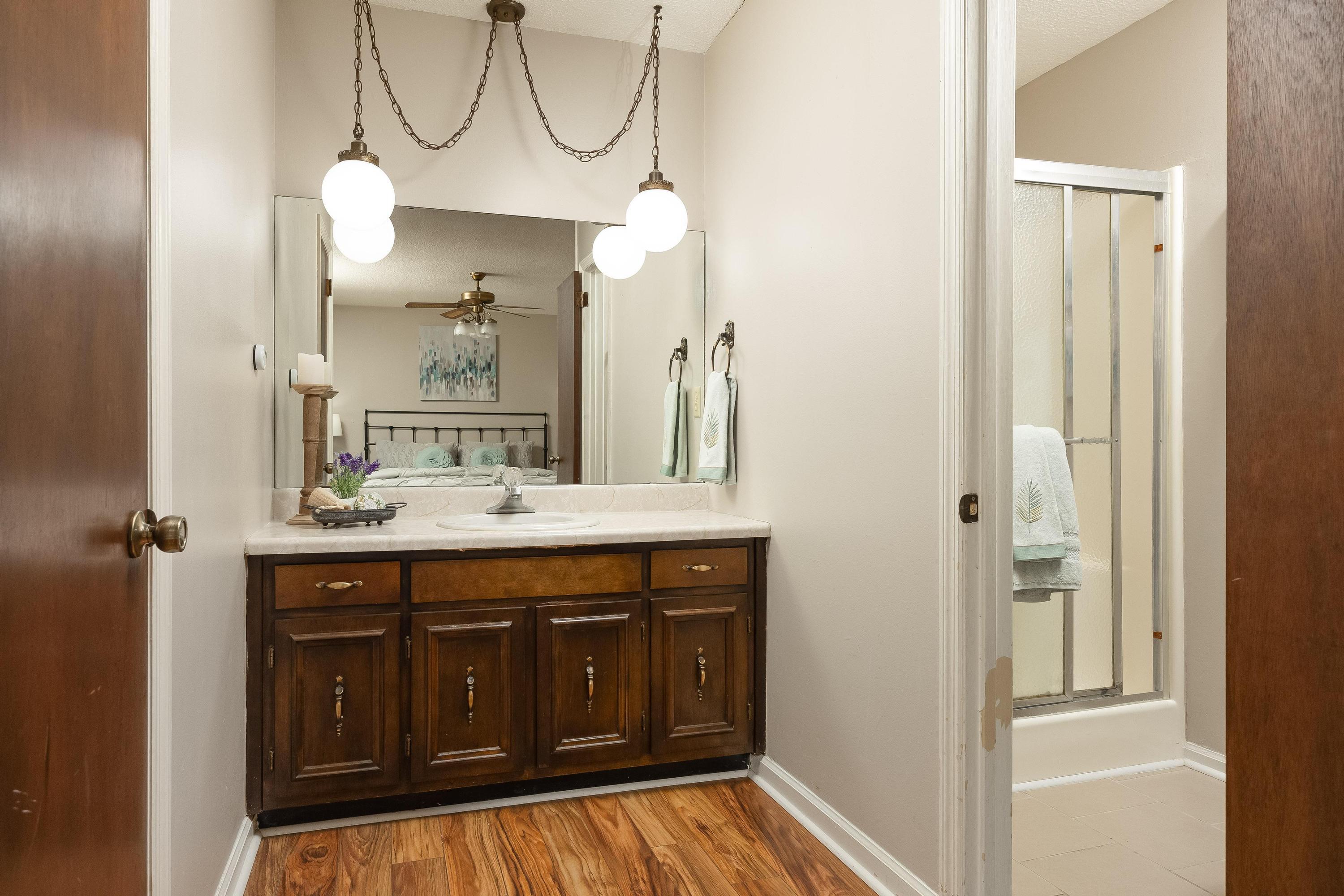 1331 Highland Road Chattanooga, TN 37415 - Photo 19 of 35 Primary Bathroom
