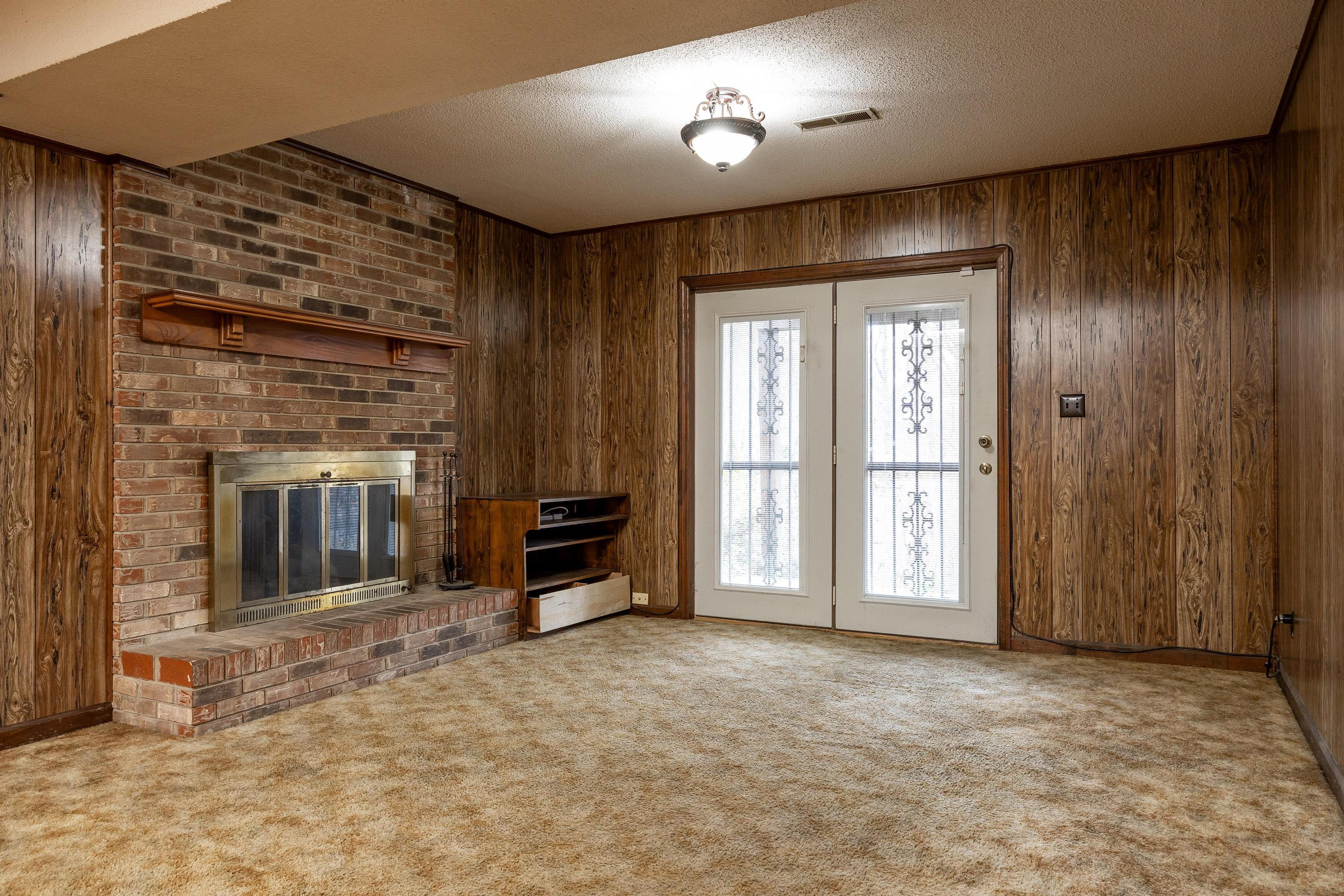 1331 Highland Road Chattanooga, TN 37415 - Photo 25 of 35 Den