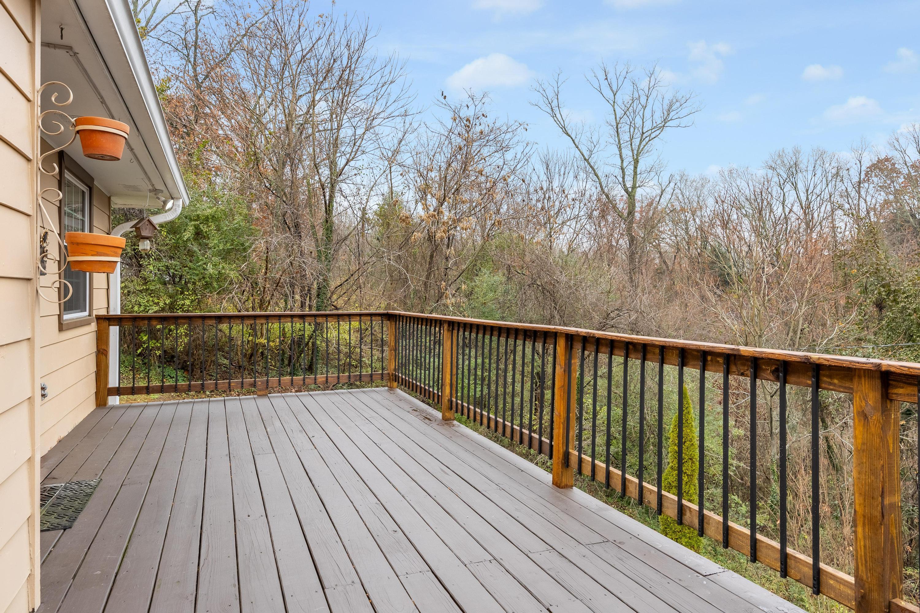 1331 Highland Road Chattanooga, TN 37415 - Photo 29 of 35 Back Deck