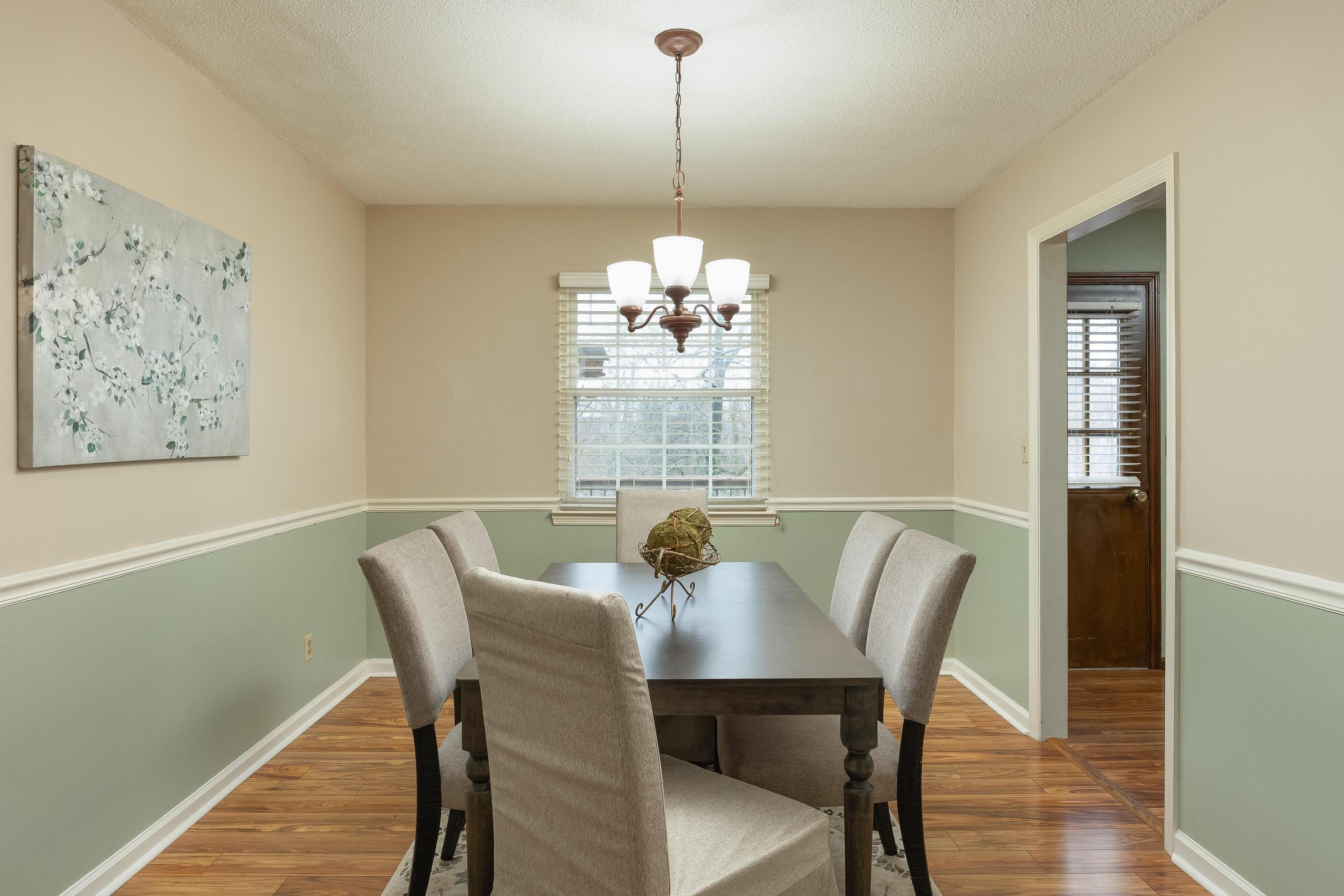 1331 Highland Road Chattanooga, TN 37415 - Photo 10 of 35 Dining Room