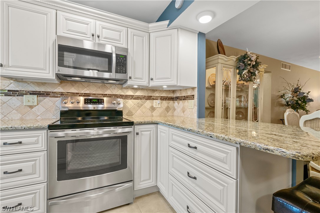 1830 Brantley Road, Unit D1 Fort Myers, FL 33907 - Photo 12 of 39 Gallery Image 12
