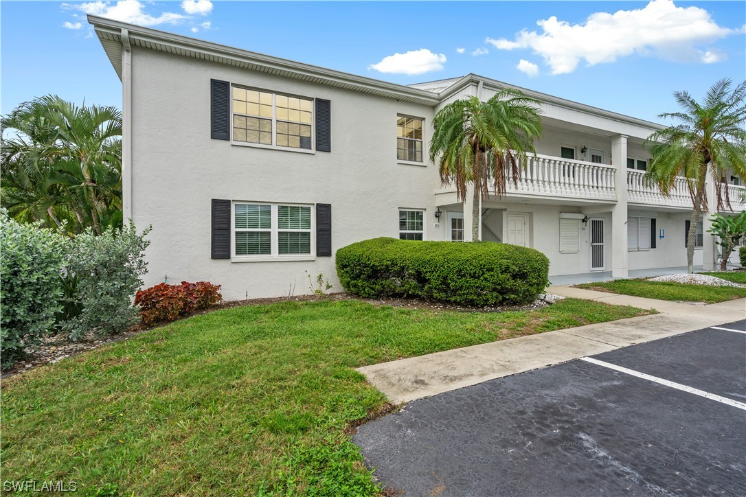 1830 Brantley Road, Unit D1 Fort Myers, FL 33907 - Photo 8 of 39 Gallery Image 8