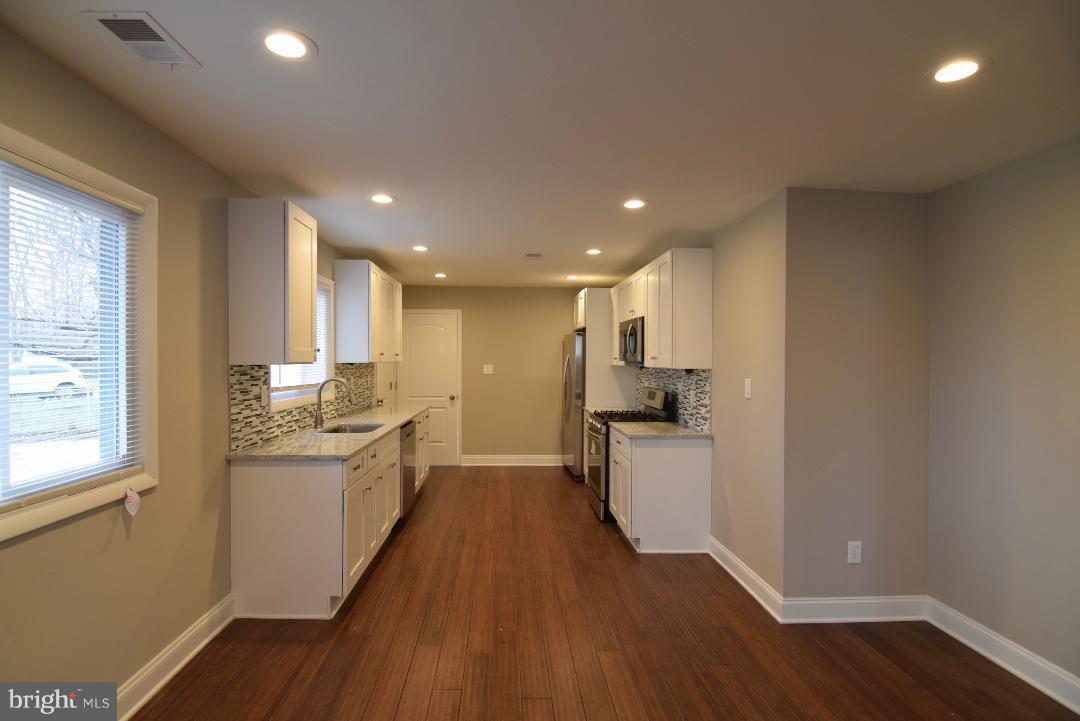 6202 Auth Road Suitland, MD 20746 - Photo 3 of 9 Kitchen