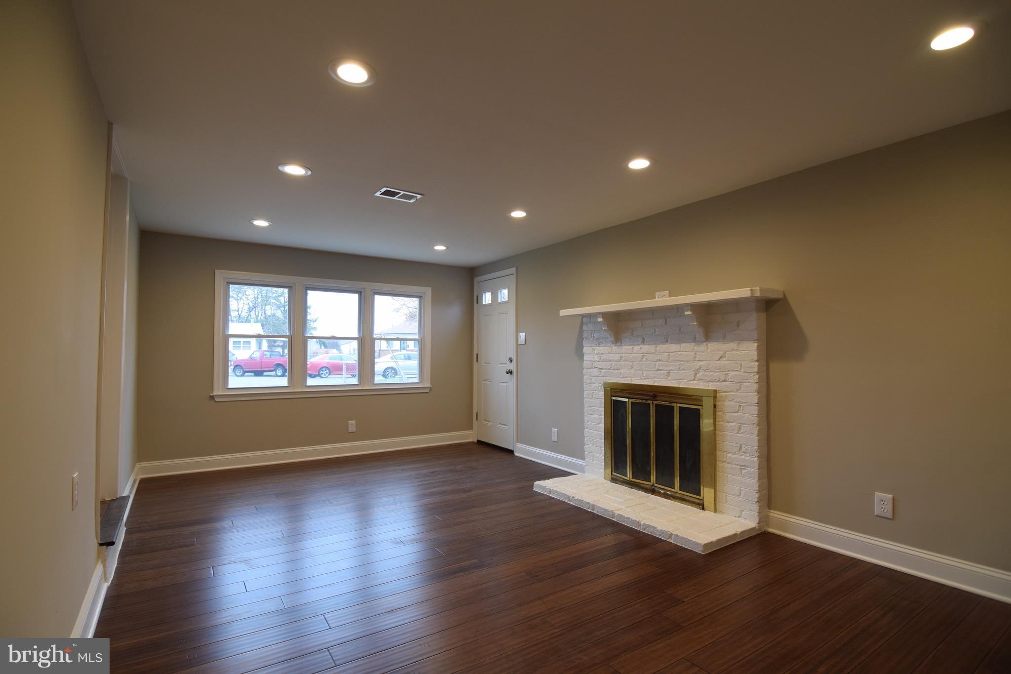 6202 Auth Road Suitland, MD 20746 - Photo 4 of 9 Interior (General)
