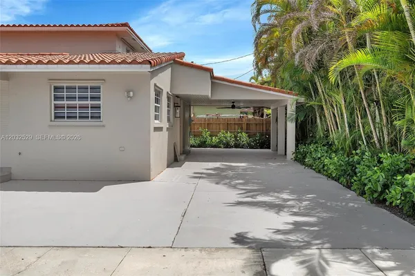 $2,950 | 424 West 13th Street, Hialeah, FL 33010