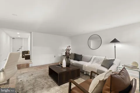 $1,499,995 | 506 Spruce Street, Philadelphia, PA 19106