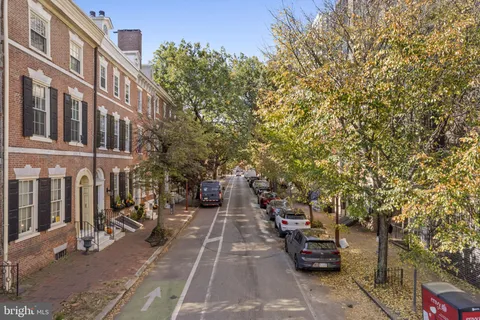 $1,499,995 | 506 Spruce Street, Philadelphia, PA 19106