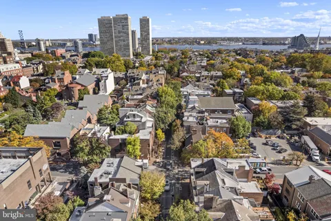 $1,499,995 | 506 Spruce Street, Philadelphia, PA 19106