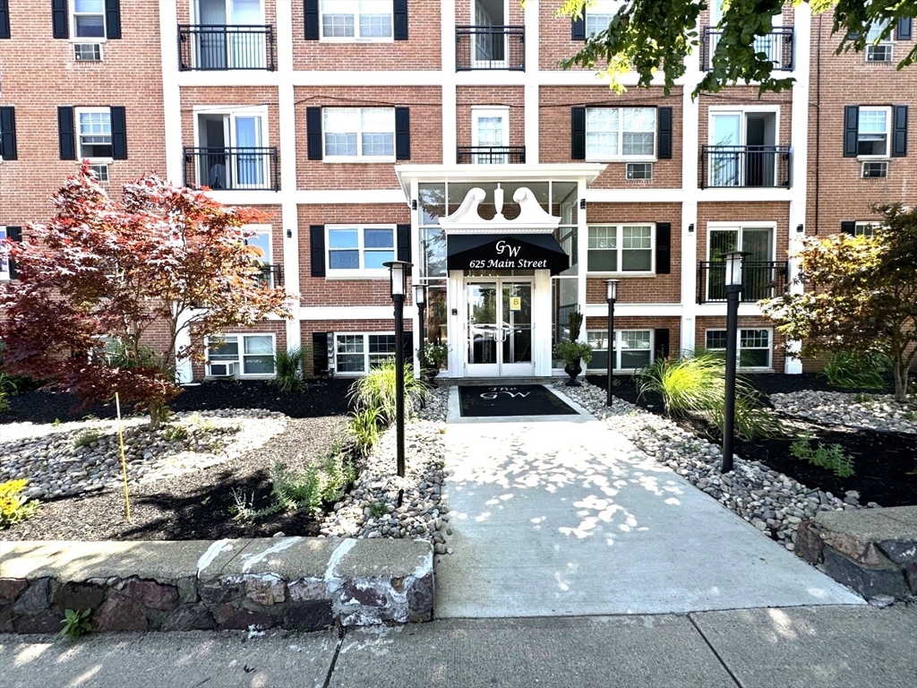 625 Main Street, Unit 9 Reading, MA 01867 - Photo 8 of 8 Gallery Image 8